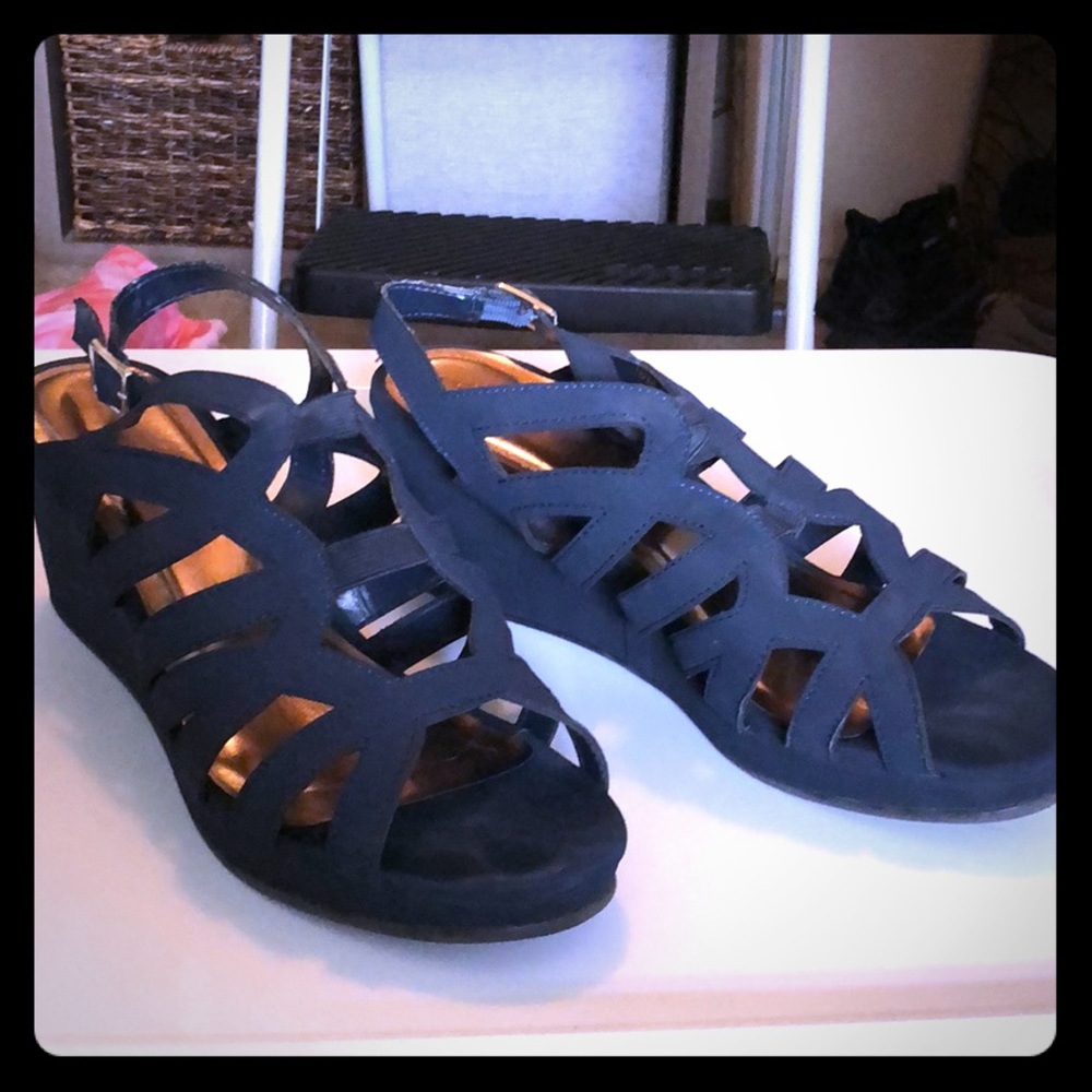 Size 10 Jasmin navy sandals